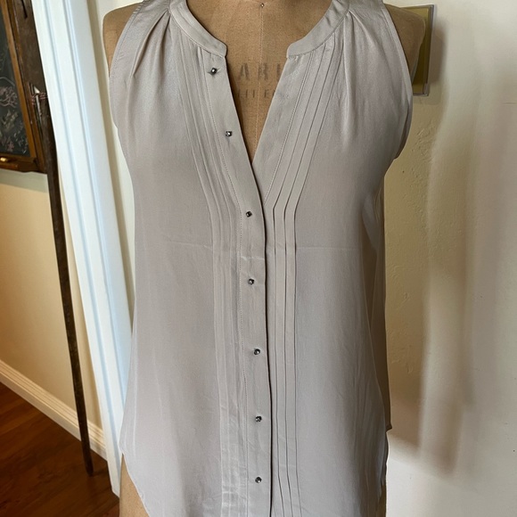 Joie Therese silk tank top. Size XS. Color: pink champagne - Picture 2 of 7